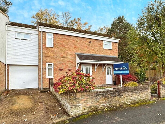 4 Bedroom Semi Detached House For Sale In Jameston, Bracknell, Berkshire, RG12