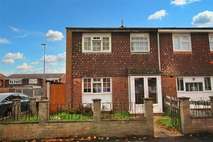 3 Bedroom End Of Terrace House To Rent In Claridge Road, Dagenham, RM8