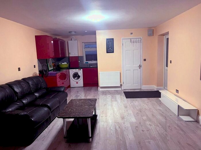 1 Bedroom Studio To Rent In Lulworth Gardens, Harrow, HA2
