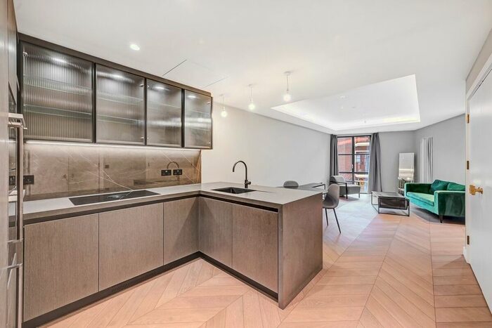 1 Bedroom Flat To Rent In Cleveland Street, London, W1T