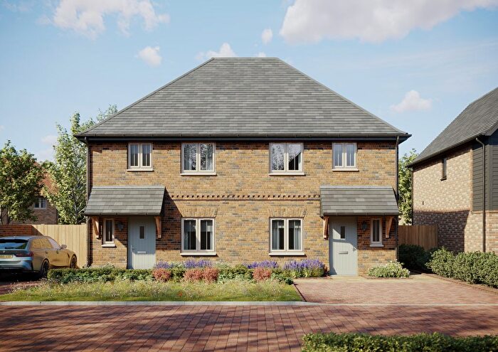 3 Bedroom Semi-Detached House For Sale In View Road, Cliffe Woods, ME8