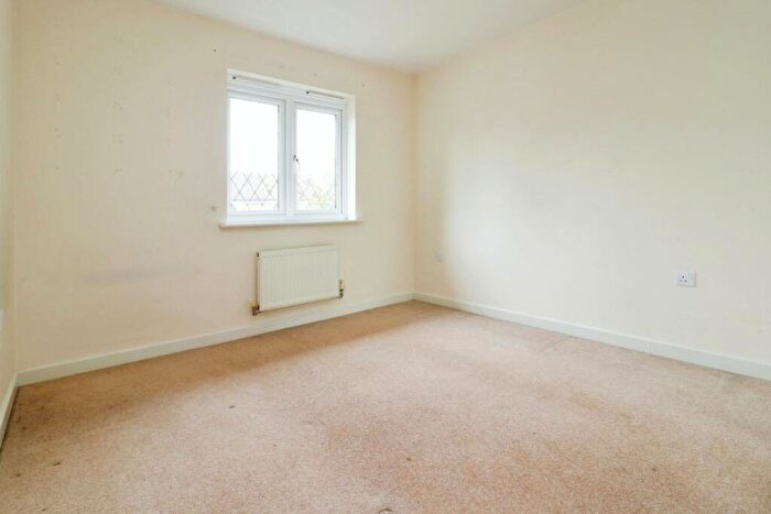 3 Bedroom Terraced House For Sale In The Furlong, Bedford, MK43