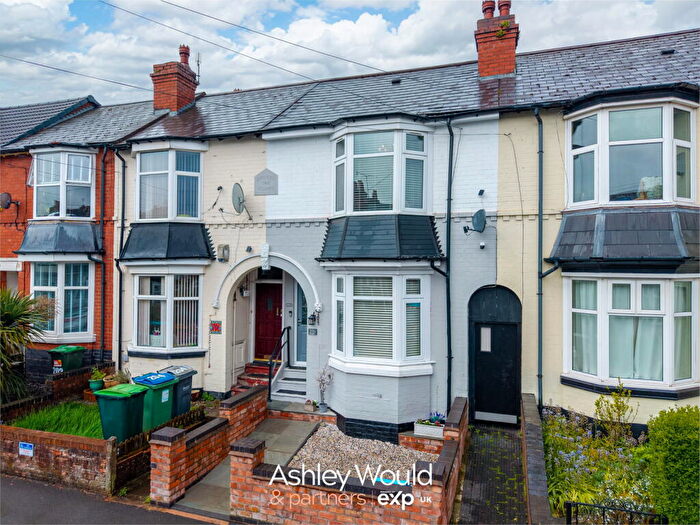 3 Bedroom Terraced House For Sale In Park Road, Smethwick, B67