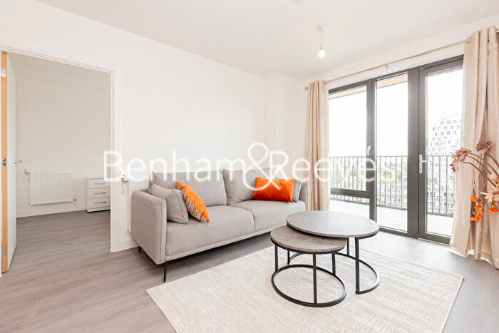 1 Bedroom Apartment To Rent In Brook Avenue, Wembley Park, HA9