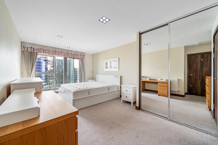 2 Bedroom Apartment To Rent In Bridges Court Road, Battersea, SW11