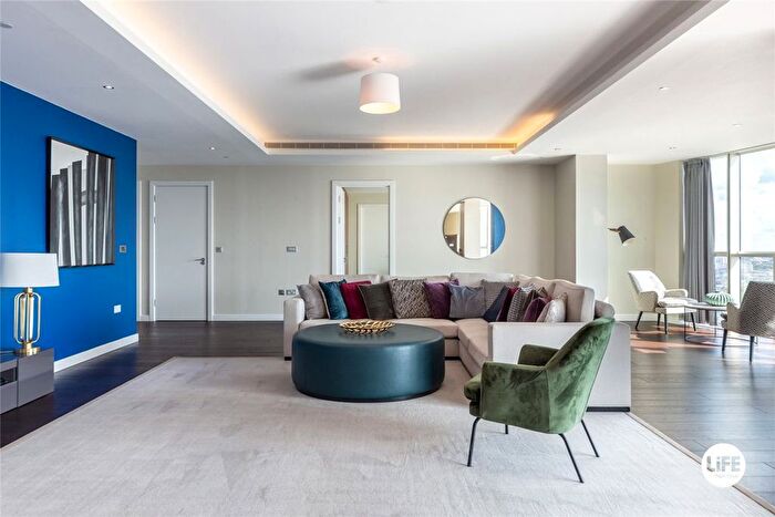 3 Bedroom Flat To Rent In Sky Gardens, London, SW8