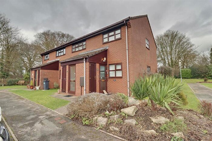 2 Bedroom Retirement Property For Sale In Rookwood View, Denmead, Waterlooville, Hampshire, PO7