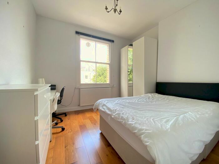 2 Bedroom Flat To Rent In Sutherland Avenue, Maida Vale, W9