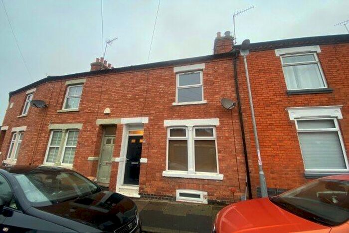 2 Bedroom Property To Rent In Washington Street, Northampton, NN2