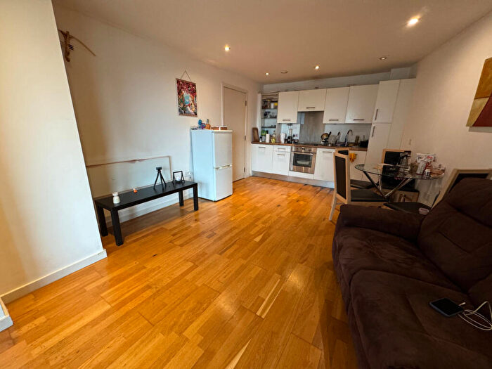 2 Bedroom Apartment To Rent In The Gateway North, Crown Point Road, Leeds, LS9