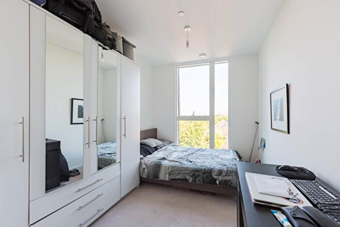 2 Bedroom Flat For Sale In Corsican Square, , Bow, London, E3