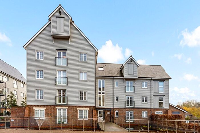 1 Bedroom Flat For Sale In The Boulevard, Horsham, RH12