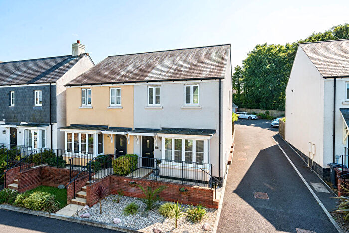 3 Bedroom Semi-Detached House For Sale In Moyles Park, Modbury, PL21
