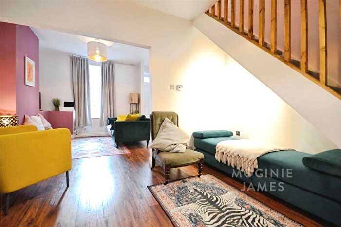 2 Bedroom Terraced House For Sale In Clifton Street, Adamsdown, Cardiff, CF24