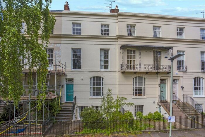 1 Bedroom Apartment To Rent In Clarence Square, Cheltenham, Gloucestershire, GL50