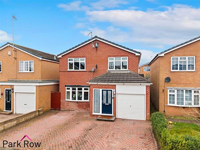 4 Bedroom Detached House For Sale In Athelstans Court, Sherburn In Elmet, Leeds, LS25