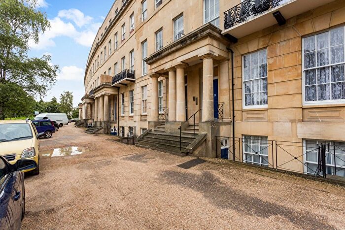 1 Bedroom Flat For Sale In Lansdown Crescent, Cheltenham, GL50