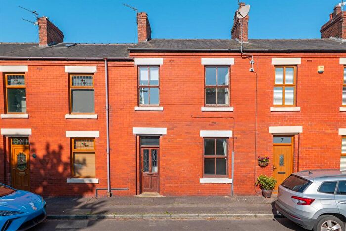 3 Bedroom Terraced House For Sale In Balcarres Place, Leyland, PR25