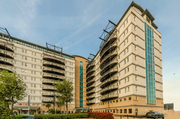 2 Bedroom Flat To Rent In Central House, Stratford, London, E15