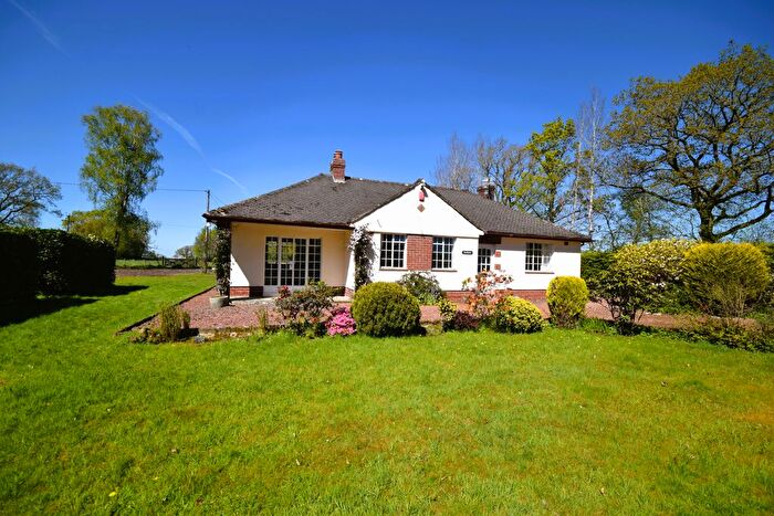 3 Bedroom Bungalow To Rent In Woodlands, Great Orton, CA5