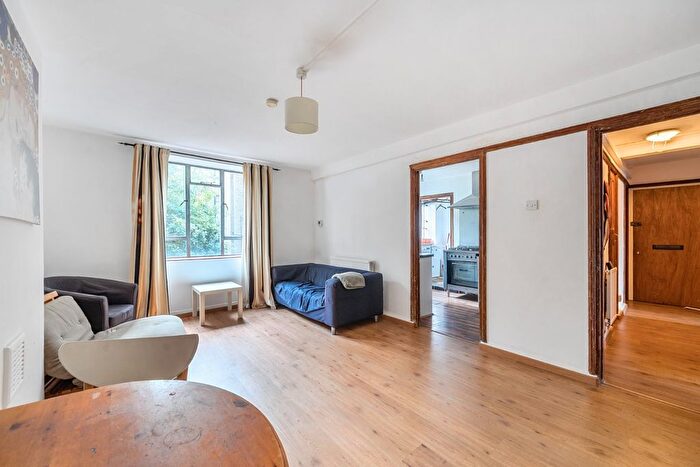 3 Bedroom Flat For Sale In Margery Street, London, WC1X
