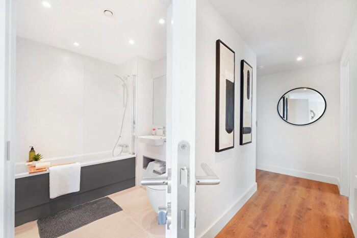 2 Bedroom Apartment To Rent In One Maidenhead, A Garden Boulevard, SL6