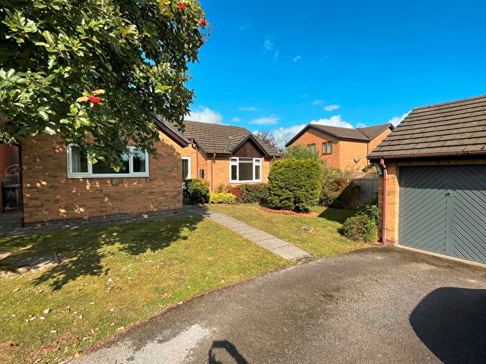 3 Bedroom Detached Bungalow For Sale In Barnside Close, Penistone, S36