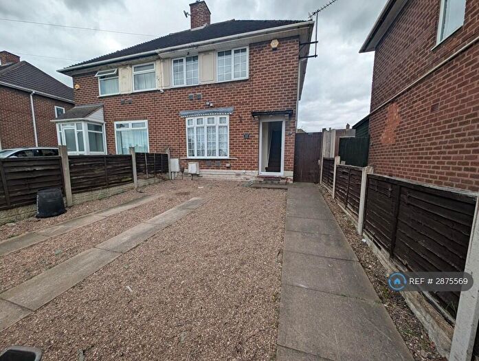 3 Bedroom Semi Detached House To Rent In Eatesbrook Road, Birmingham, B33