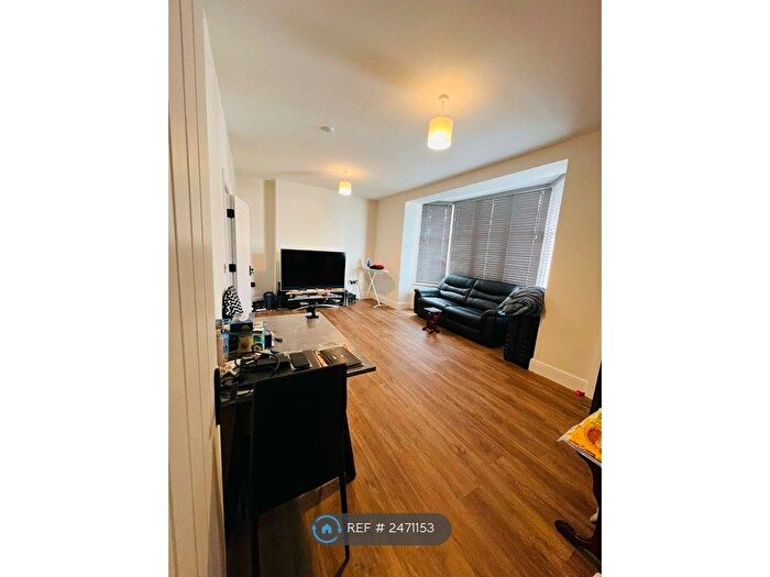 1 Bedroom Flat To Rent In Penrhyn Road, Colwyn Bay, LL29