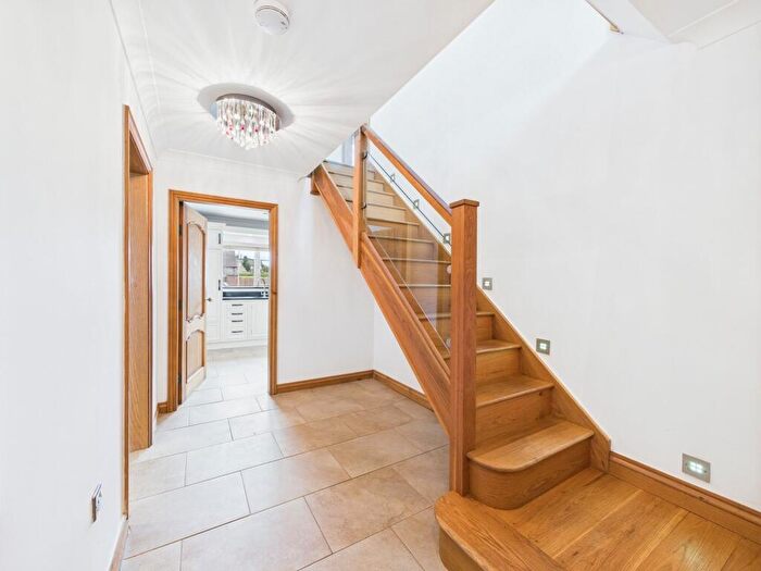4 Bedroom Detached House For Sale In Doncaster Road, Whitley, DN14