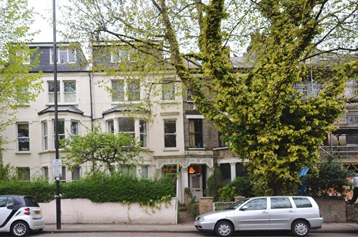 2 Bedroom Maisonette To Rent In Caledonian Road, Caledonian Road, London, N7