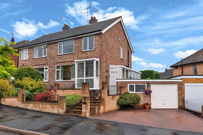 3 Bedroom Semi Detached House For Sale In Harrowgate Drive, Birstall, Leicester, LE4
