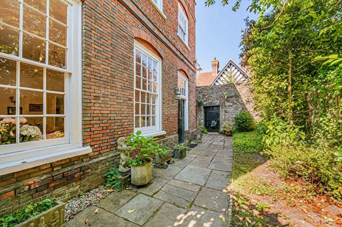 2 Bedroom Semi-Detached House For Sale In East Street, Petworth, West Sussex, GU28