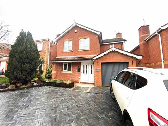 4 Bedroom Detached House To Rent In Cross Waters Close, Northampton, NN4