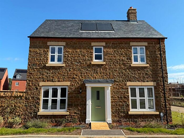 2 Bedroom Terraced House To Rent In Forest View, Calverton, NG14