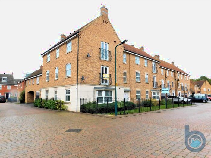 2 Bedroom Flat To Rent In Lyvelly Gardens, Peterborough, PE1