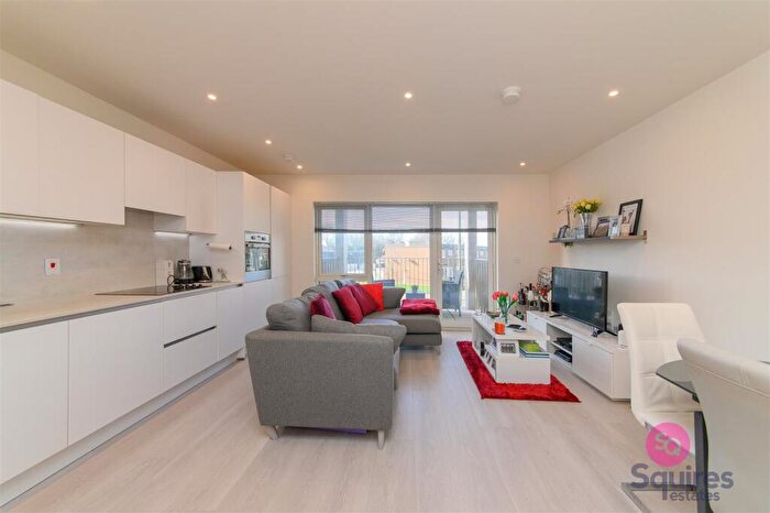 1 Bedroom Flat For Sale In Bittacy Hill, Mill Hill, London, NW7