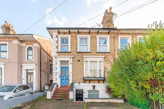 2 Bedroom Flat To Rent In Windmill Road, West Croydon, Croydon, CR0