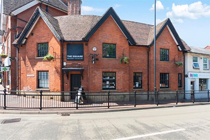 1 Bedroom Flat For Sale In The Square, Riverhead, TN13