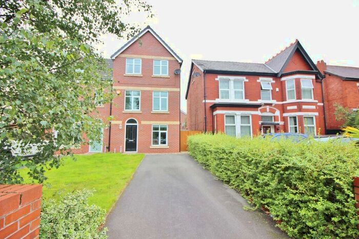 4 Bedroom Semi-Detached House To Rent In Curzon Road, Southport, PR8