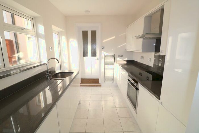 3 Bedroom Terraced House To Rent In Landseer Road, Enfield, EN1