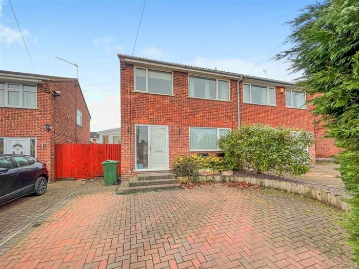 3 Bedroom House To Rent In Braddon Road, Loughborough, Leicestershire, LE11