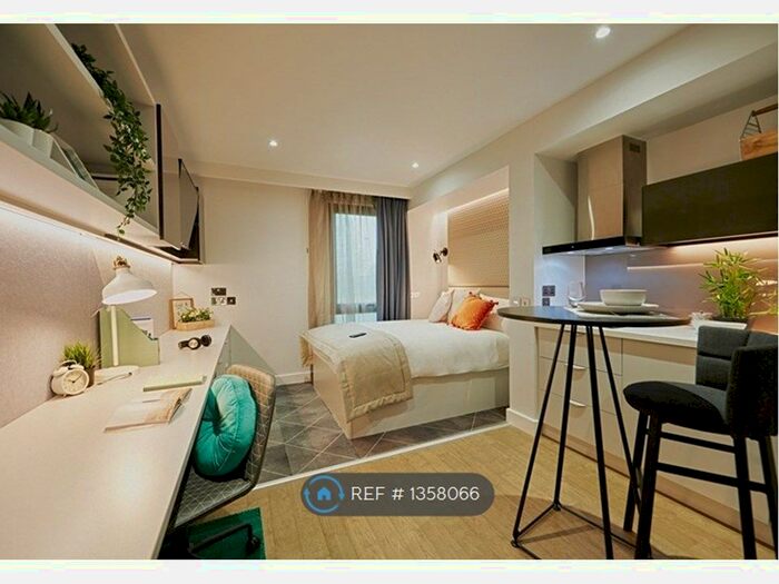 Studio To Rent In Kelvinhaugh Street, Glasgow, G3