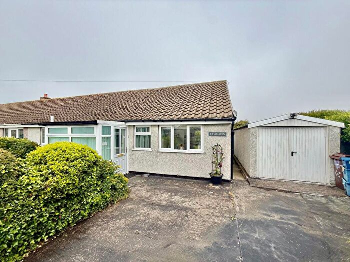 2 Bedroom Bungalow For Sale In Ty Ar Afon, Francis Avenue, Fairbourne, LL38
