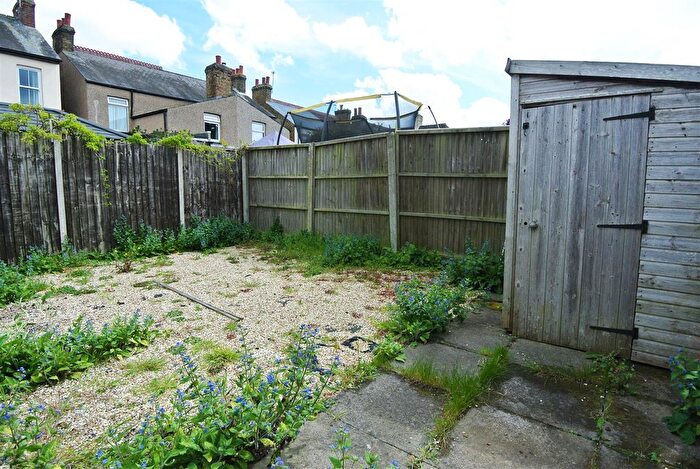 2 Bedroom Terraced House To Rent In Clarendon Road, Ashford, TW15