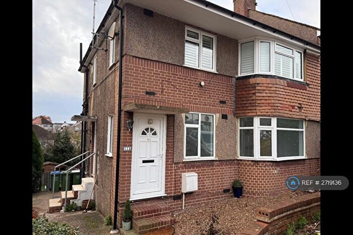 2 Bedroom Maisonette To Rent In Castleton Avenue, Bexleyheath, DA7