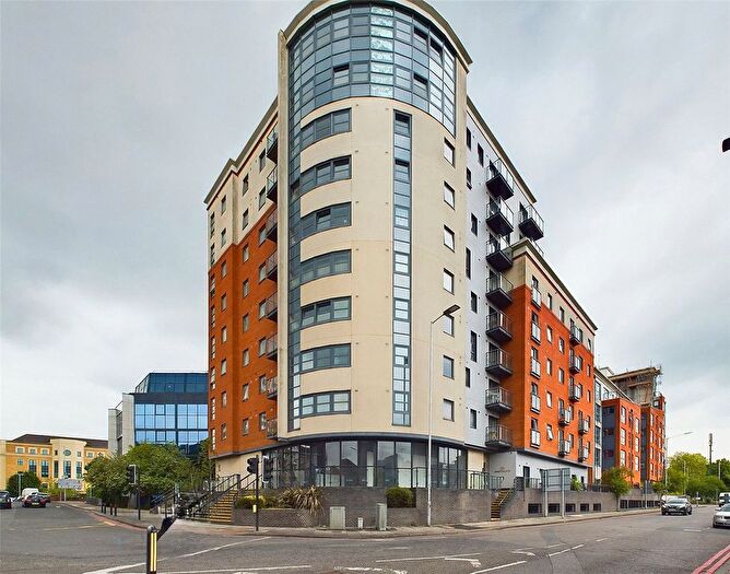 1 Bedroom Flat For Sale In Kennet Street, Reading, Berkshire, RG1