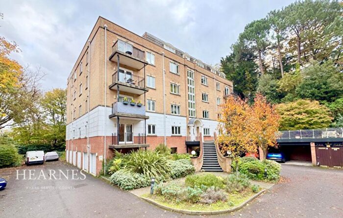 2 Bedroom Apartment For Sale In St Peters Road, Bournemouth, BH1