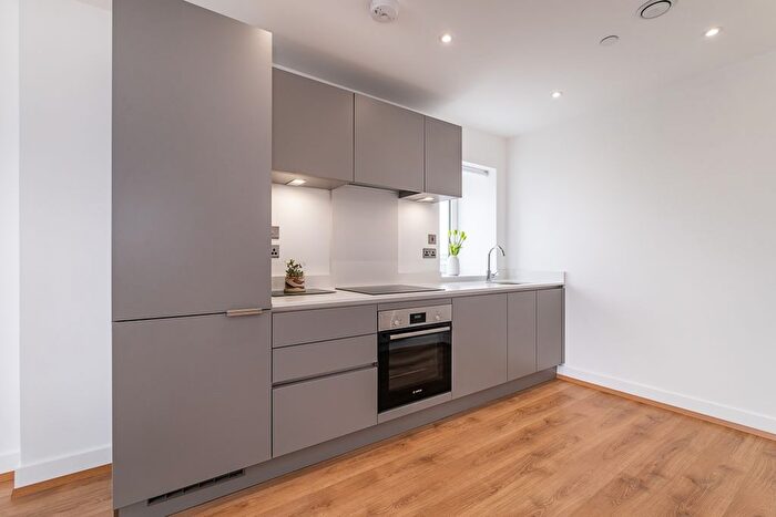 1 Bedroom Flat To Rent In Mast Quay, London, SE18