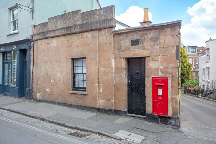 1 Bedroom Terraced House For Sale In Picton Street, Bristol, BS6